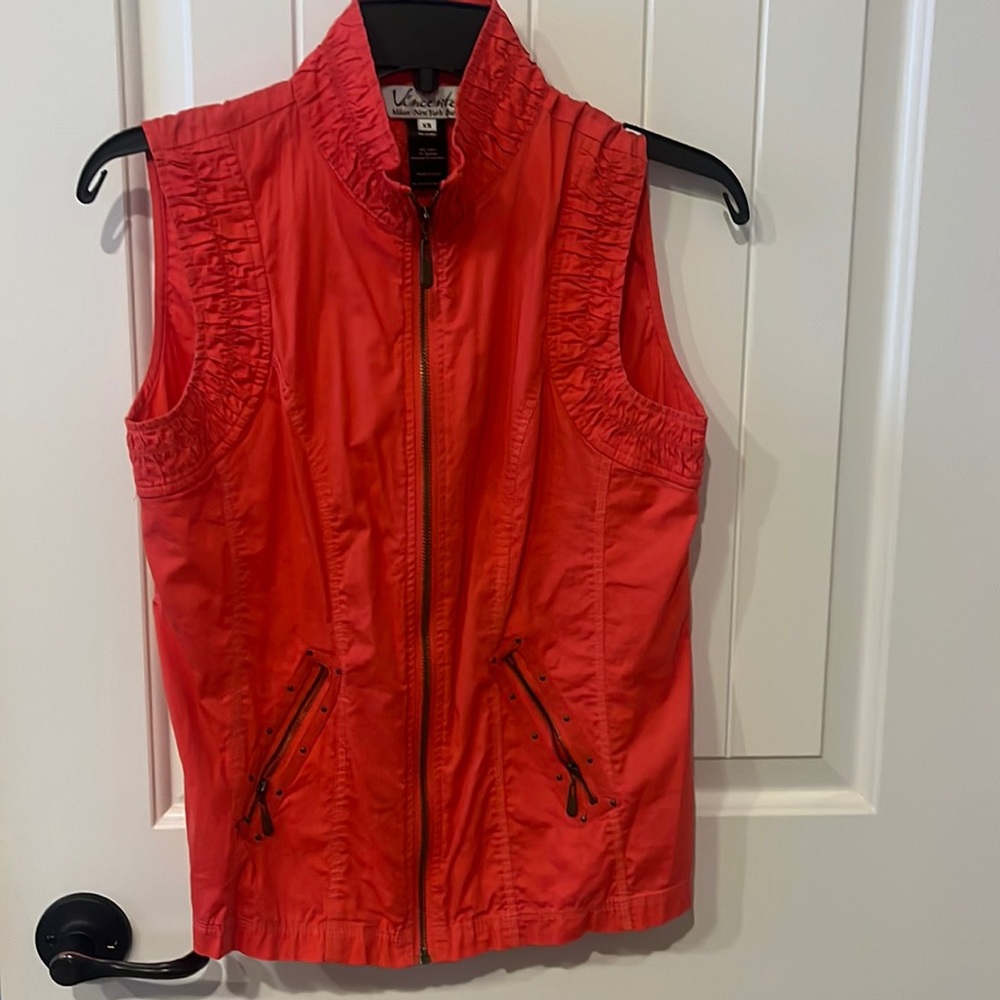 Vincente coral sleeveless jacket
